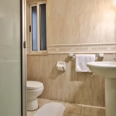 Spacious And Bright 3 Bedroom